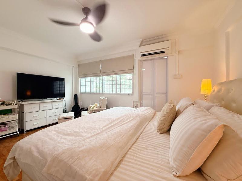101 Bedok Reservoir Road, 101 Bedok Reservoir Road, Bedok / Upper East Coast, 3 Bedrooms, 1,302 sqft, HDB Flat For Sale, by Fariz Rashid, 500291345 - Master Bedroom - PropertyGuru.com.sg