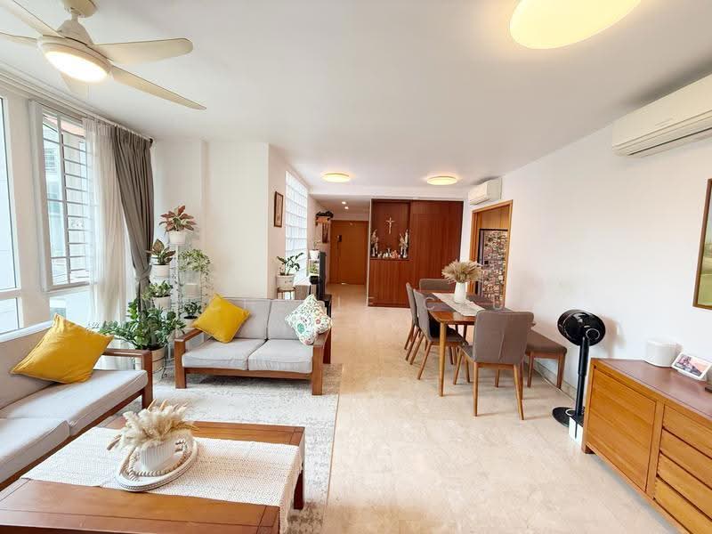 Changi Rise Condo, 6 Simei Rise, Pasir Ris / Tampines, 3 Bedrooms, 1,259 sqft, Condominium For Sale, by Richelle Chua, 500291346 - Living Room - PropertyGuru.com.sg
