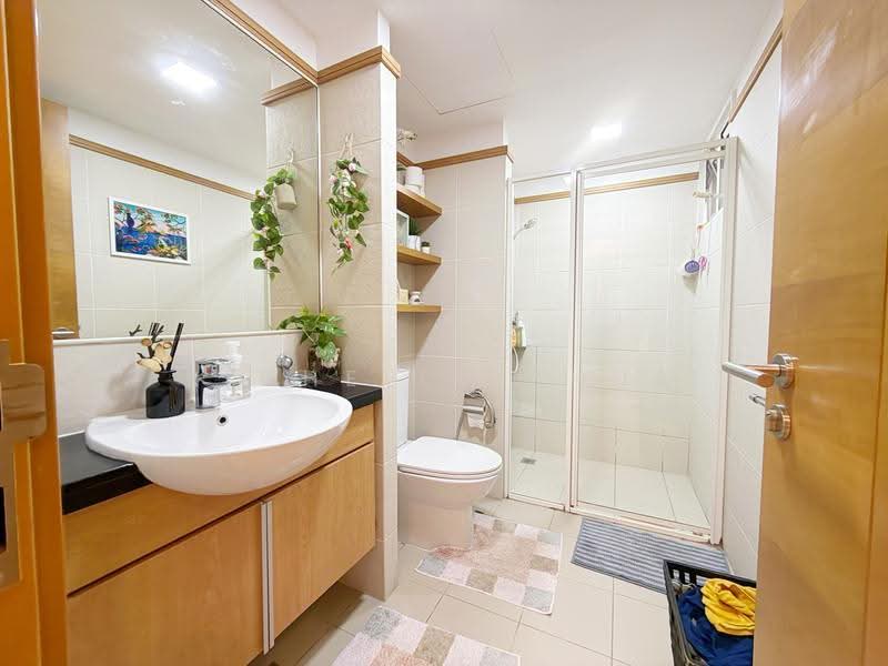 Changi Rise Condo, 6 Simei Rise, Pasir Ris / Tampines, 3 Bedrooms, 1,259 sqft, Condominium For Sale, by Richelle Chua, 500291346 - Common Bathroom - PropertyGuru.com.sg
