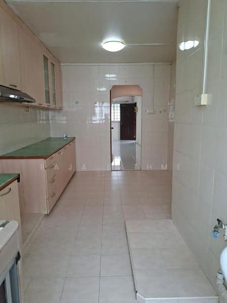 490 Jurong West Avenue 1, 490 Jurong West Avenue 1, Boon Lay / Jurong / Tuas, 2 Bedrooms, 785 sqft, HDB Flat For Sale, by Raja Lathme, 500291355 - Kitchen - PropertyGuru.com.sg