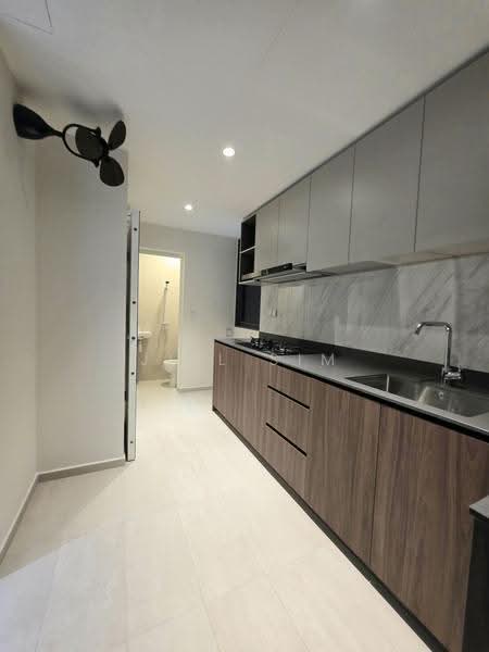 Lumina Grand, Bukit Batok West Ave. 5, Dairy Farm / Bukit Panjang / Choa Chu Kang, 4 Bedrooms, 1,280 sqft, Condominium For Rent, by Jill Sim, 500291363 - Kitchen - PropertyGuru.com.sg