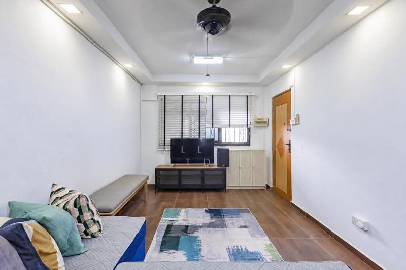 915 Jurong West Street 91, 915 Jurong West Street 91, Boon Lay / Jurong / Tuas, 2 Bedrooms, 786 sqft, HDB Flat For Sale, by ADNIX LIU, 500291372 - Living Room - PropertyGuru.com.sg