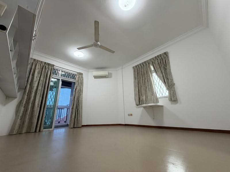 Detached near Sembawang Shopping Centre, Sembawang / Yishun, 6 Bedrooms, 5,500 sqft, Detached House For Rent, by Cherry Chin, 500291381 - Living Room - PropertyGuru.com.sg