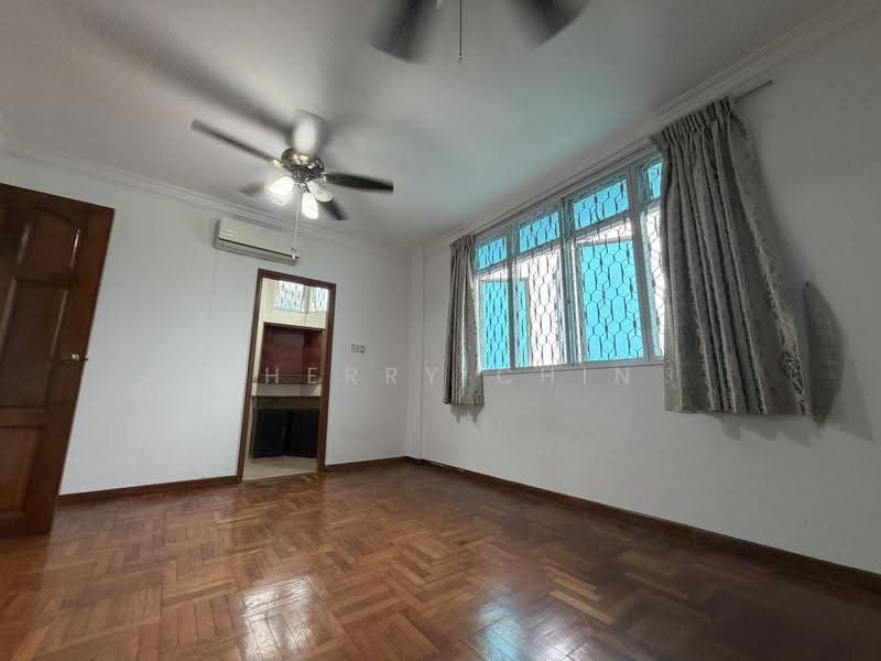 Detached near Sembawang Shopping Centre, Sembawang / Yishun, 6 Bedrooms, 5,500 sqft, Detached House For Rent, by Cherry Chin, 500291381 - Living Room - PropertyGuru.com.sg