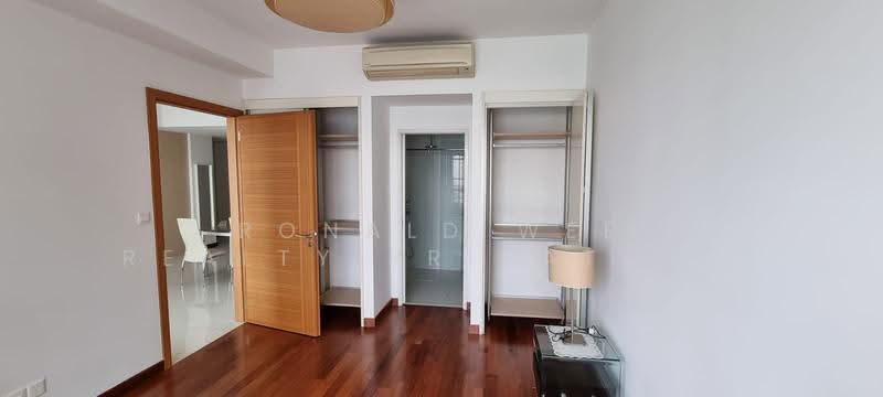The Sail @ Marina Bay, 2 Marina Boulevard, Boat Quay / Raffles Place / Marina, 2 Bedrooms, 936 sqft, Condominium For Rent, by RONALD, 500291411 - Bedroom - PropertyGuru.com.sg