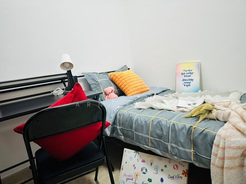 Sunshine Plaza, 10 Prinsep Link, Beach Road / Bugis / Rochor, 3 Bedrooms, 1,313 sqft, Apartment For Sale, by ARNIE LEE, 500291412 - Bedroom - PropertyGuru.com.sg