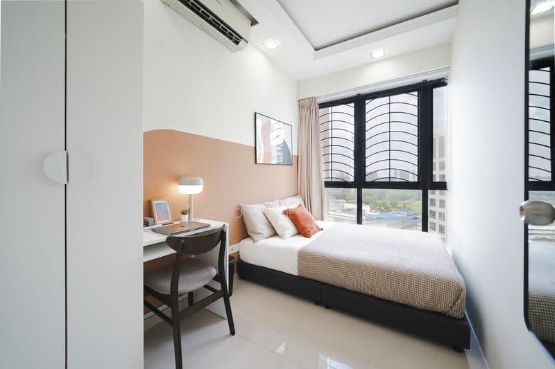 Heritage View, 6 Dover Rise, Buona Vista / West Coast / Clementi New Town, Room Rental, 124 sqft, Condominium For Rent, by Cove, 500291425 - Orange Room - PropertyGuru.com.sg