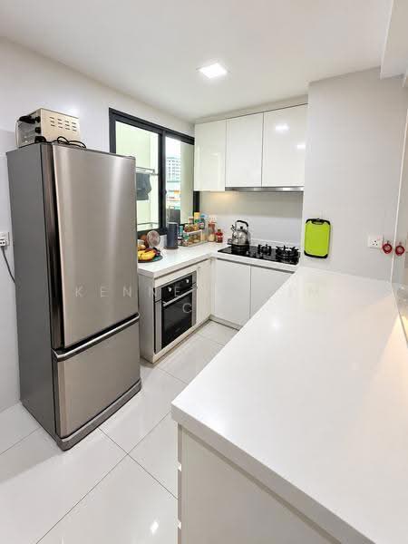 SkyPark Residences, 5 Sembawang Crescent, Sembawang / Yishun, 4 Bedrooms, 1,302 sqft, Condominium For Sale, by Kenneth Lim CT, 500291448 - Kitchen - PropertyGuru.com.sg