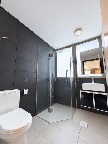 Suites@Braddell, 56 Braddell Road, Macpherson / Potong Pasir, 2 Bedrooms, 883 sqft, Apartment For Sale, by Jia Yi Lee, 500291452 - Master bathroom - PropertyGuru.com.sg