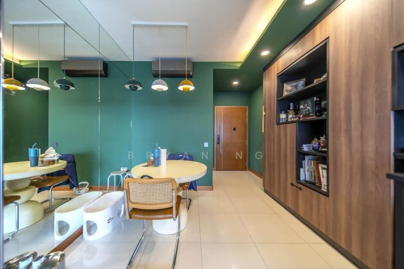 Waterfront Waves, 766 Bedok Reservoir Road, Bedok / Upper East Coast, 2 Bedrooms, 969 sqft, Condominium For Sale, by Bryan Ng, 500291453 - Dining Room - PropertyGuru.com.sg