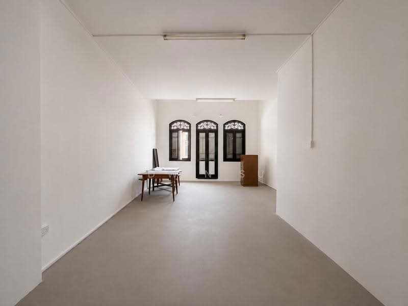 Newly Renovated Freehold Strata Shophouse with Mezzanine in Geylang D14, Eunos / Geylang / Paya Lebar, 1,679 sqft, Shop / Shophouse For Sale, by Edwin Su, 500291457 - Interior - CommercialGuru.com.sg