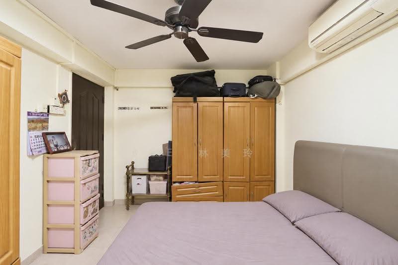 97 Aljunied Crescent, 97 Aljunied Crescent, Eunos / Geylang / Paya Lebar, 2 Bedrooms, 700 sqft, HDB Flat For Sale, by Bee 林美玲, 500291462 - Bedroom - PropertyGuru.com.sg
