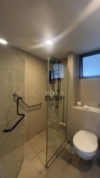 Pinnacle @ Duxton, 1D Cantonment Road, Chinatown / Tanjong Pagar, 3 Bedrooms, 1,130 sqft, HDB Flat For Sale, by Simon Tong, 500291487 - Bathroom - PropertyGuru.com.sg
