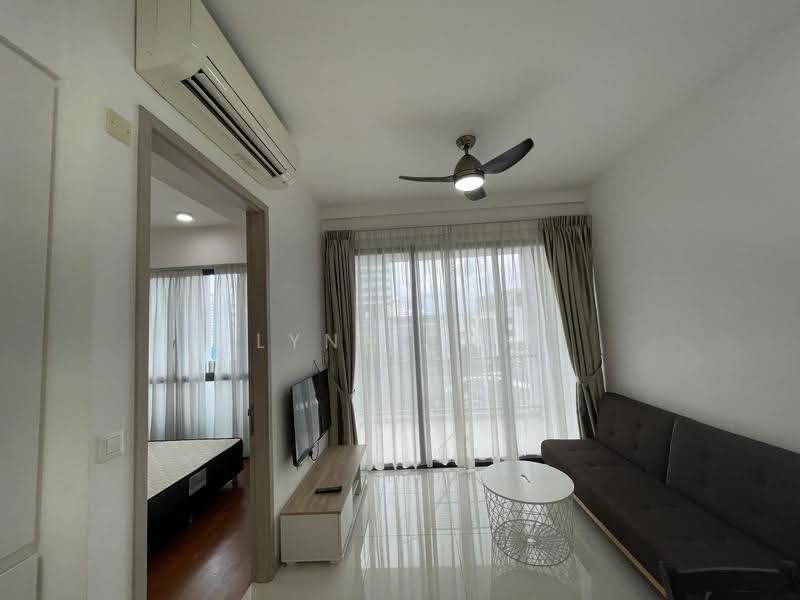 J Gateway, Boon Lay / Jurong / Tuas, 1 Bedroom, 495 sqft, Condominium For Rent, by Lynn Loh, 500291491 - Living Room - PropertyGuru.com.sg