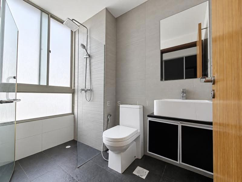Parc Somme, 62 Somme Road, Farrer Park / Serangoon Rd, 2 Bedrooms, 1,098 sqft, Apartment For Sale, by James Lim, 500291517 - Bathroom - PropertyGuru.com.sg