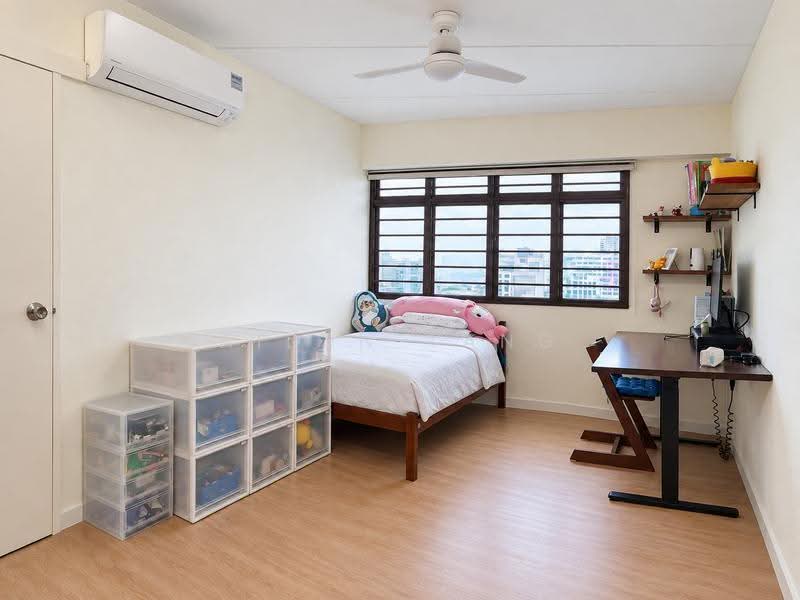17A Telok Blangah Crescent, 17A Telok Blangah Crescent, Harbourfront / Telok Blangah, 3 Bedrooms, 1,066 sqft, HDB Flat For Sale, by Aiden Tang, 500291524 - Bedroom - PropertyGuru.com.sg