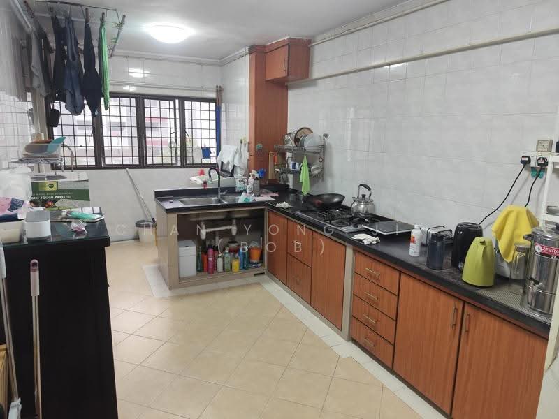 313 Jurong East Street 32, 313 Jurong East Street 32, Boon Lay / Jurong / Tuas, Room Rental, 120 sqft, HDB Flat For Rent, by Chan Yong Jie (Bob), 500291543 - Kitchen - PropertyGuru.com.sg