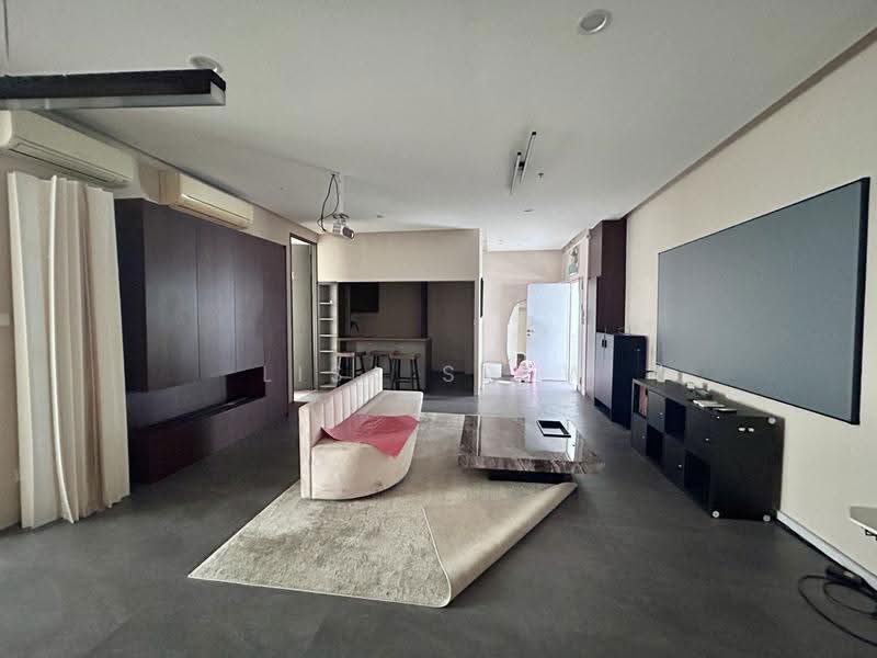 Wcega Tower, 21 Bukit Batok Crescent, Dairy Farm / Bukit Panjang / Choa Chu Kang, 958 sqft, Light Industrial (B1) For Rent, by Lisa Seow, 500291544 - CommercialGuru.com.sg