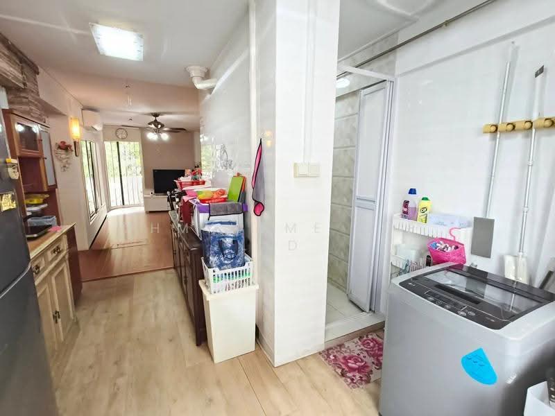 48 Circuit Road, 48 Circuit Road, Macpherson / Potong Pasir, 2 Bedrooms, 645 sqft, HDB Flat For Sale, by JESLYN LIM, 500291546 - Living Room - PropertyGuru.com.sg
