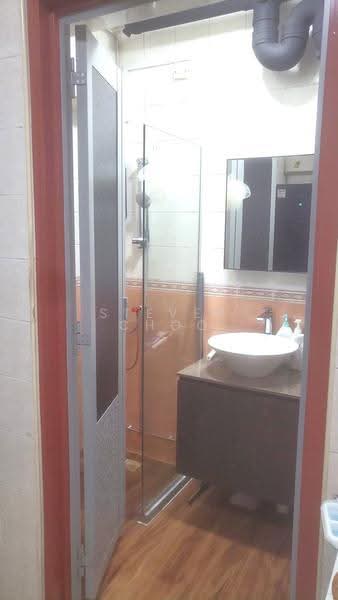 688B Choa Chu Kang Drive, 688B Choa Chu Kang Drive, Dairy Farm / Bukit Panjang / Choa Chu Kang, Room Rental, 120 sqft, HDB Flat For Rent, by Steven Choo, 500291557 - Bathroom - PropertyGuru.com.sg