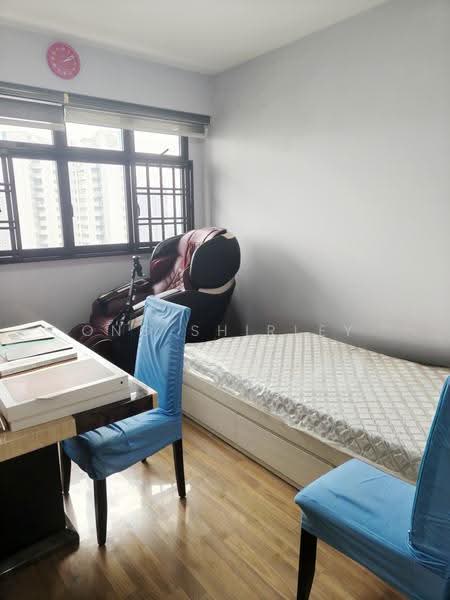 470A Fernvale Link, 470A Fernvale Link, Seletar / Yio Chu Kang, 3 Bedrooms, 1,001 sqft, HDB Flat For Sale, by Ong Shirley, 500291569 - Bedroom - PropertyGuru.com.sg