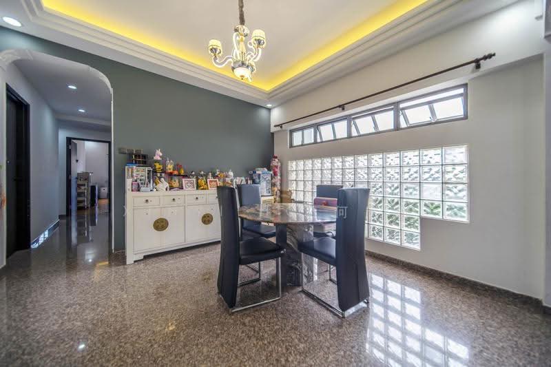 Azalea Park Condo, 8 Flora Road, Changi Airport / Changi Village, 4 Bedrooms, 1,679 sqft, Condominium For Sale, by Xinyi Ho 何欣倚, 500291571 - Dining Room - PropertyGuru.com.sg