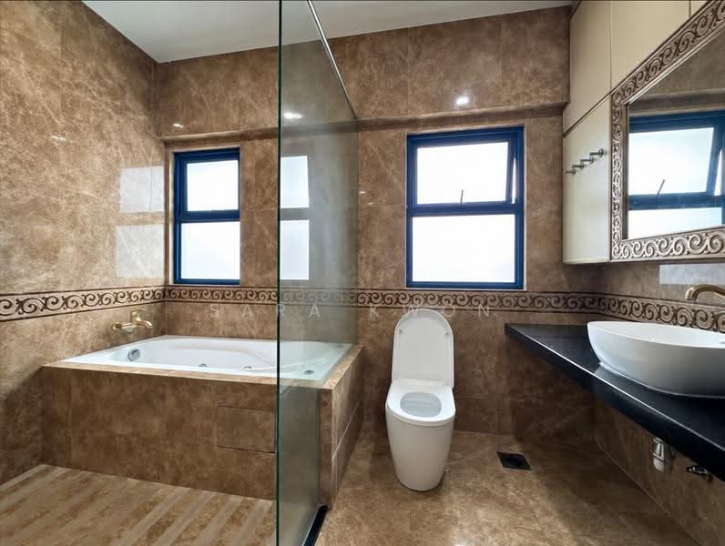Freehold 3-Storey Semi-D at Sennett Lane, walk to Bayshore MRT, Sennett Lane, East Coat Hill, Upper East Coast Road, Bedok / Upper East Coast, 8 Bedrooms, 6,500 sqft, Semi-Detached House For Sale, by Sara Kwon, 500291577 - PropertyGuru.com.sg