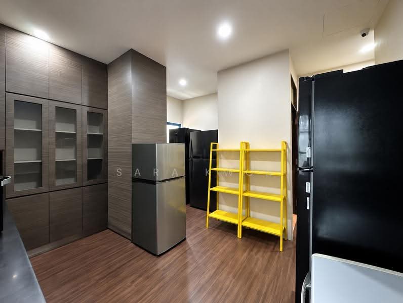 Freehold 3-Storey Semi-D at Sennett Lane, walk to Bayshore MRT, Sennett Lane, East Coat Hill, Upper East Coast Road, Bedok / Upper East Coast, 8 Bedrooms, 6,500 sqft, Semi-Detached House For Sale, by Sara Kwon, 500291577 - PropertyGuru.com.sg
