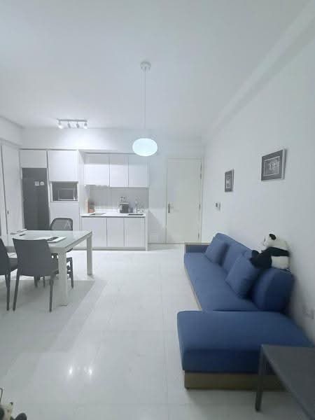 Suites @ Newton, 1 Surrey Road, Newton / Novena, 2 Bedrooms, 603 sqft, Apartment For Sale, by Anthea Yeo 杨丽娇, 500291593 - Living Room - PropertyGuru.com.sg