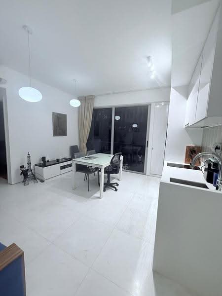 Suites @ Newton, 1 Surrey Road, Newton / Novena, 2 Bedrooms, 603 sqft, Apartment For Sale, by Anthea Yeo 杨丽娇, 500291593 - Living Room - PropertyGuru.com.sg