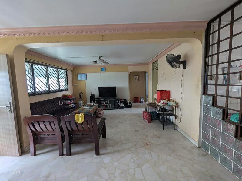 897 Tampines Street 81, 897 Tampines Street 81, Pasir Ris / Tampines, 3 Bedrooms, 1,119 sqft, HDB Flat For Sale, by Desmond Tan, 500291606 - Living Room - PropertyGuru.com.sg