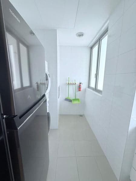 Caribbean at Keppel Bay, 44 Keppel Bay Drive, Harbourfront / Telok Blangah, 2 Bedrooms, 894 sqft, Condominium For Rent, by Anthea Yeo 杨丽娇, 500291624 - Balcony - PropertyGuru.com.sg