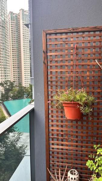 Stirling Residences, 23 Stirling Road, Alexandra / Commonwealth, 3 Bedrooms, 764 sqft, Condominium For Sale, by Anthea Yeo 杨丽娇, 500291641 - Balcony - PropertyGuru.com.sg
