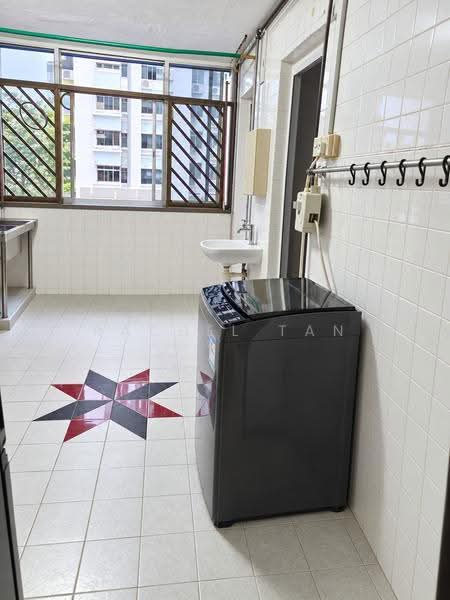 503 Bedok North Street 3, 503 Bedok North Street 3, Bedok / Upper East Coast, 2 Bedrooms, 635 sqft, HDB Flat For Rent, by Rachel Tan, 500291646 - Kitchen - PropertyGuru.com.sg