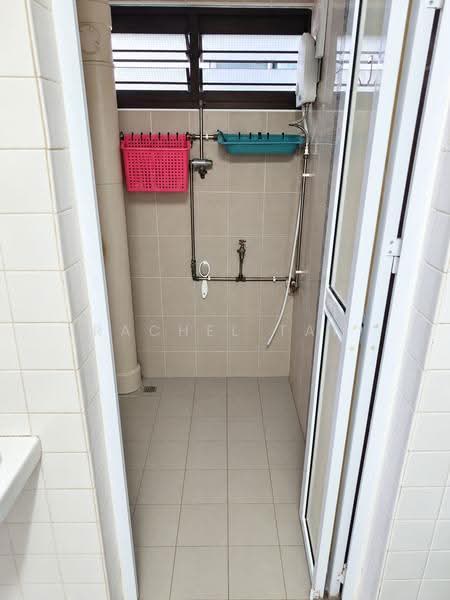 503 Bedok North Street 3, 503 Bedok North Street 3, Bedok / Upper East Coast, 2 Bedrooms, 635 sqft, HDB Flat For Rent, by Rachel Tan, 500291646 - Bathroom - PropertyGuru.com.sg