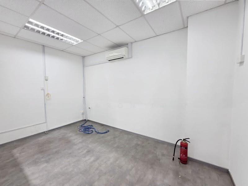 TCH Techcentre, 71 71, Boon Lay / Jurong / Tuas, 1,636 sqft, Factory / Workshop (B2) For Rent, by Ssharon Loh, 500291658 - CommercialGuru.com.sg
