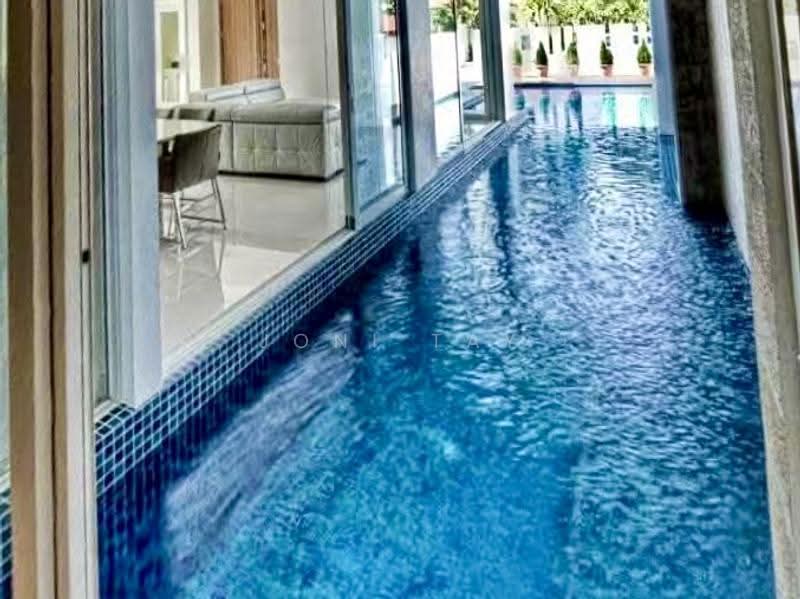 SIGLAP VICINITY - 2 STOREY + ATTIC MODERN SEMI D MOVE-IN CONDOTION, Siglap - Jln Tua Kong, Fidelio St, Carmen St, East Coast / Marine Parade, 8 Bedrooms, 5,045 sqft, Semi-Detached House For Sale, by Joni Tay, 500291665 - Living Room - PropertyGuru.com.sg