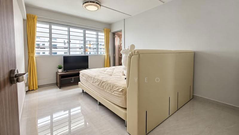 148 Bishan Street 11, 148 Bishan Street 11, Ang Mo Kio / Bishan / Thomson, 2 Bedrooms, 689 sqft, HDB Flat For Sale, by James Yeo, 500291666 - Bedroom - PropertyGuru.com.sg