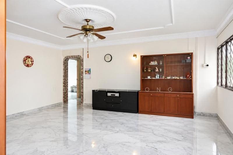 129 Lorong Ah Soo, 129 Lorong Ah Soo, Hougang / Punggol / Sengkang, 3 Bedrooms, 1,119 sqft, HDB Flat For Sale, by Benedict Ong, 500291683 - Living Room - PropertyGuru.com.sg