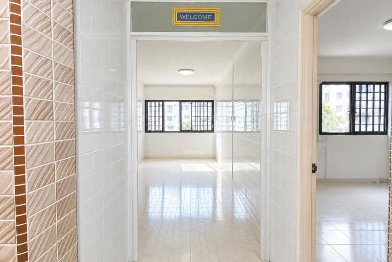 129 Lorong Ah Soo, 129 Lorong Ah Soo, Hougang / Punggol / Sengkang, 3 Bedrooms, 1,119 sqft, HDB Flat For Sale, by Benedict Ong, 500291683 - Entrance - PropertyGuru.com.sg