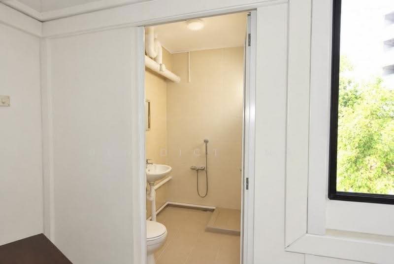 129 Lorong Ah Soo, 129 Lorong Ah Soo, Hougang / Punggol / Sengkang, 3 Bedrooms, 1,119 sqft, HDB Flat For Sale, by Benedict Ong, 500291683 - Bathroom - PropertyGuru.com.sg