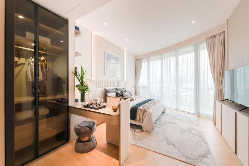 Cliveden at Grange, 100 Grange Road, Tanglin / Holland / Bukit Timah, 4 Bedrooms, 2,842 sqft, Condominium For Sale, by Dallas Chan, 500291687 - Master Suite - PropertyGuru.com.sg