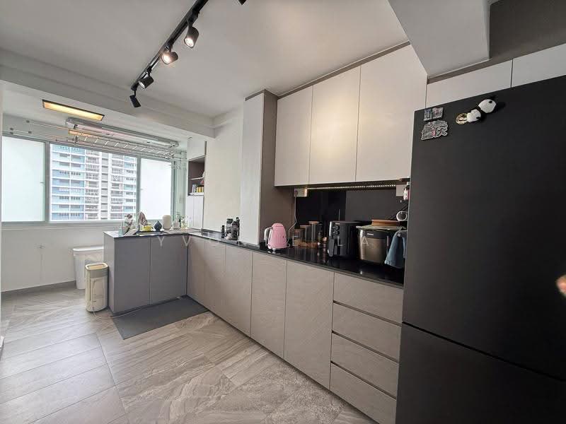 44 Telok Blangah Drive, 44 Telok Blangah Drive, Harbourfront / Telok Blangah, 2 Bedrooms, 818 sqft, HDB Flat For Sale, by Yvonne Lai, 500291688 - Kitchen - PropertyGuru.com.sg