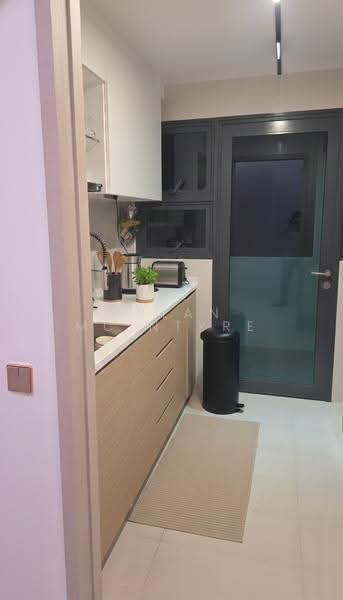 Treasure at Tampines, 57 Tampines Lane, Pasir Ris / Tampines, 3 Bedrooms, 1,033 sqft, Condominium For Sale, by Dylan McIntyre, 500291693 - Kitchen - PropertyGuru.com.sg