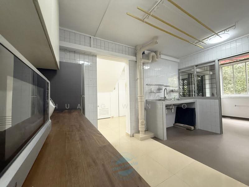 15 Toh Yi Drive, 15 Toh Yi Drive, Clementi Park / Upper Bukit Timah, 4 Bedrooms, 1,560 sqft, HDB Flat For Sale, by Huang Wenhao, 500291704 - Kitchen - PropertyGuru.com.sg
