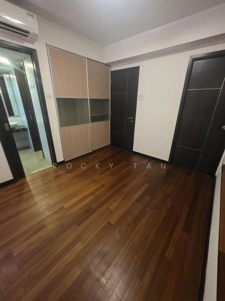 Sapphire 99, 99 Sophia Road, Orchard / River Valley, 2 Bedrooms, 900 sqft, Condominium For Rent, by Rocky Tan, 500291705 - Master bedroom - PropertyGuru.com.sg