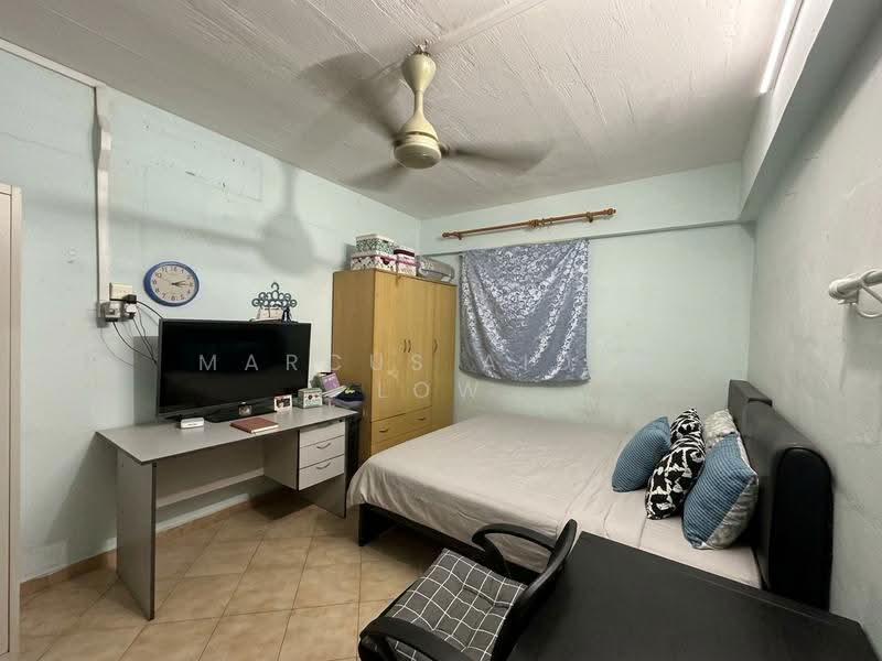 225 Yishun Street 21, 225 Yishun Street 21, Sembawang / Yishun, 2 Bedrooms, 721 sqft, HDB Flat For Sale, by Marcus Aiden Low, 500291715 - Bedroom - PropertyGuru.com.sg