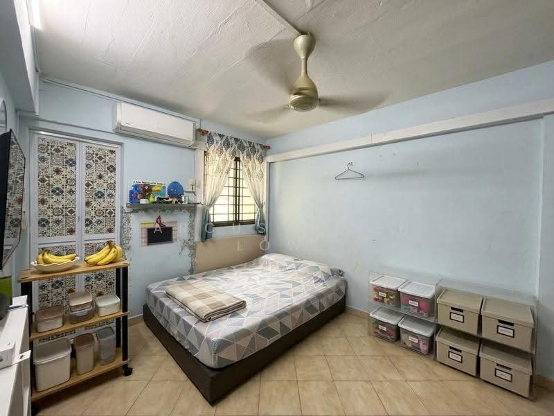 225 Yishun Street 21, 225 Yishun Street 21, Sembawang / Yishun, 2 Bedrooms, 721 sqft, HDB Flat For Sale, by Marcus Aiden Low, 500291715 - Bedroom - PropertyGuru.com.sg