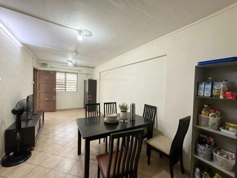 225 Yishun Street 21, 225 Yishun Street 21, Sembawang / Yishun, 2 Bedrooms, 721 sqft, HDB Flat For Sale, by Marcus Aiden Low, 500291715 - Dining Room - PropertyGuru.com.sg