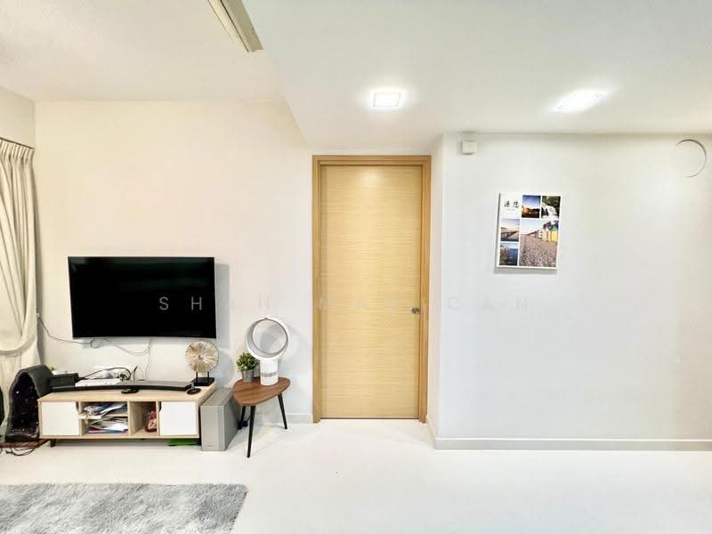 Hedges Park Condominium, 79 Flora Drive, Changi Airport / Changi Village, 1 Bedroom, 484 sqft, Condominium For Rent, by Shah Marican, 500291716 - Living Room - PropertyGuru.com.sg